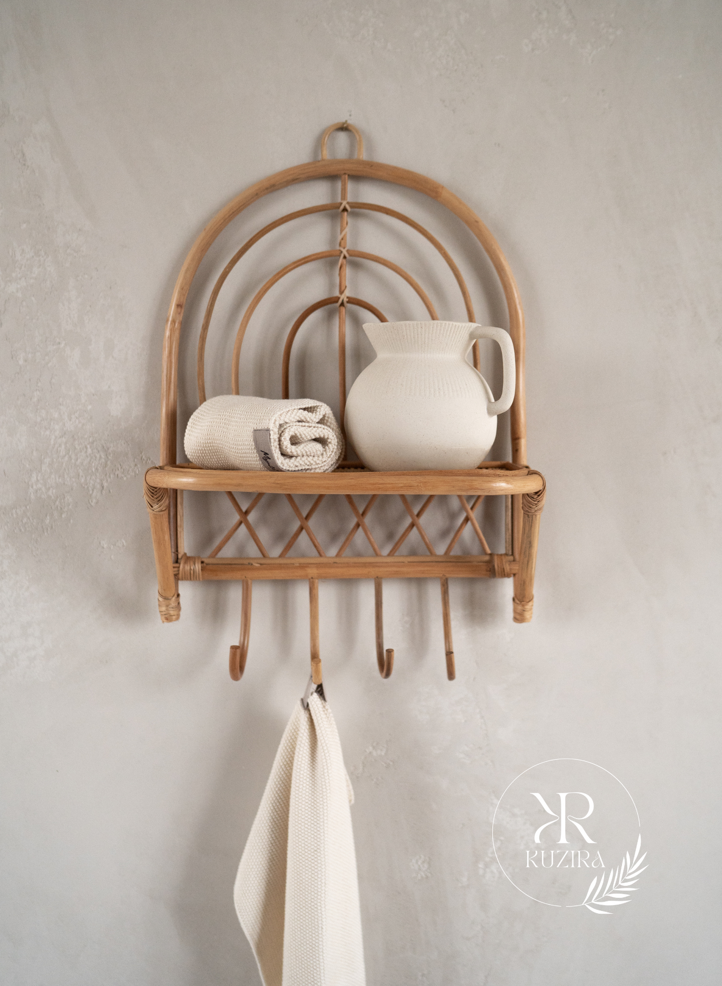 Regal aus Rattan mit Ablagefläche und Aufhängehaken - Der Freund zum Abhängen